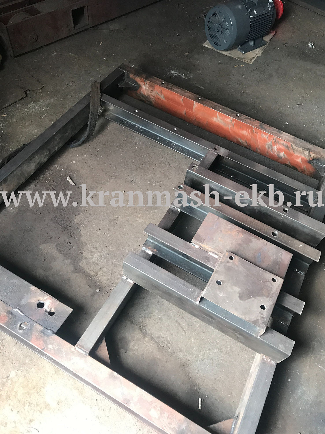 Лебедка маневровая ТЛ-8М Лебедка маневровая ЛЭМ-8